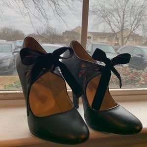 Dolce by Mojo Moxy Black heels